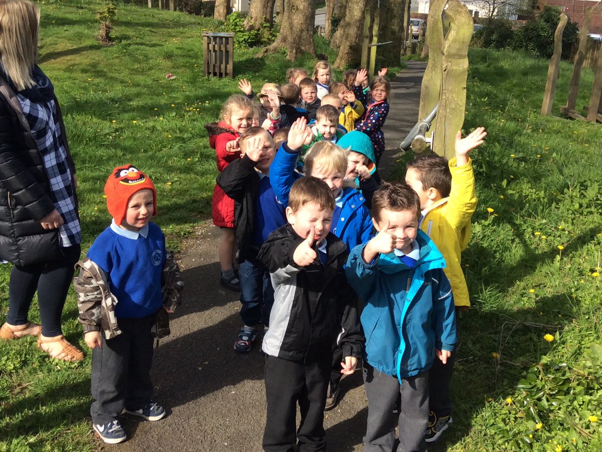 Graig_Meithrin's tweet photo. ..... and today the morning children have completed their sponsored walk. please bring collected money to school. https://t.co/kNBGrtf6fG