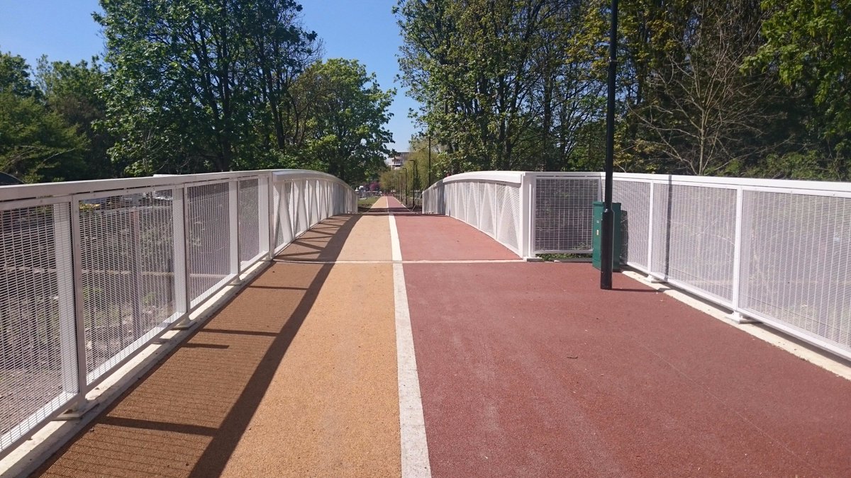 SudstechPaving's tweet photo. Sudstech #Permeable #Paving down at Lea Valley, path is looking great! #SUDS #Porous https://t.co/YyIgTpyFfj