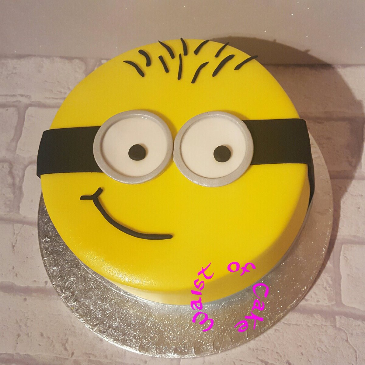 waistofcake's tweet photo. Minion.... Youngest sons birthday cake number 2.... https://t.co/R24eiF8yo8