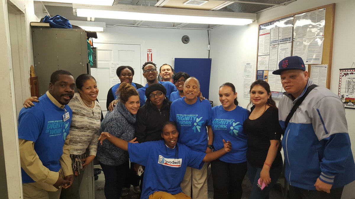 G00dMoni's tweet photo. #GoodwillWeek2016 @GoodwillNyNj Goodwill Third Avenue Store Crew! https://t.co/5gZtdpcG7c