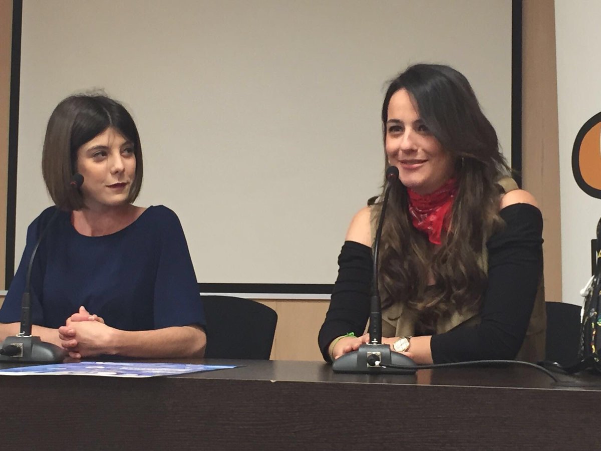 ShopperMagazin's tweet photo. Maravillosa mesa redonda sobre emprender en moda @FELER_ @Titisclothing @ClauCou @VictorGuindo @Mariahuertas8 🔝🔝 https://t.co/qDiobZVGwM