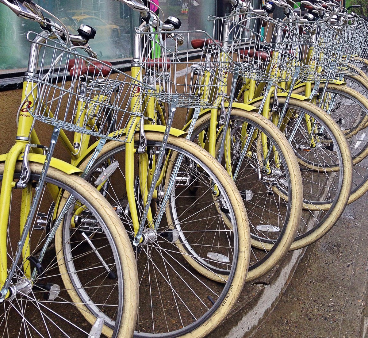 BikeBikeYYC's tweet image. RENTAL BIKE SALE! $350, as is condition, hurry in, they're going fast! #yycbike #cheaptransport