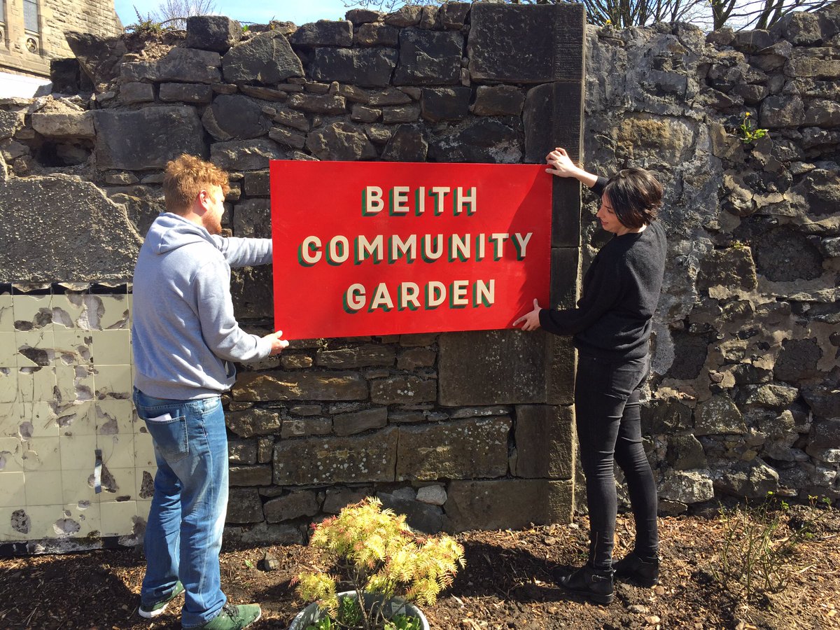 designbyzag's tweet photo. Signs going up, Erin painting numbers, Kat loosing keys, Alice doing website tutorials. It's all happening in Beith! https://t.co/VGxPjrKnV7