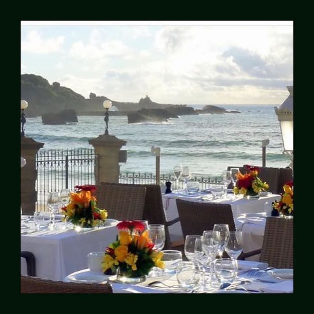 MARCHLAB's tweet image. Lunch time In Le Palais Biarritz by our friend And great retailers @boutiqueduchatel 
#biarritz #lunch #basquecount…
