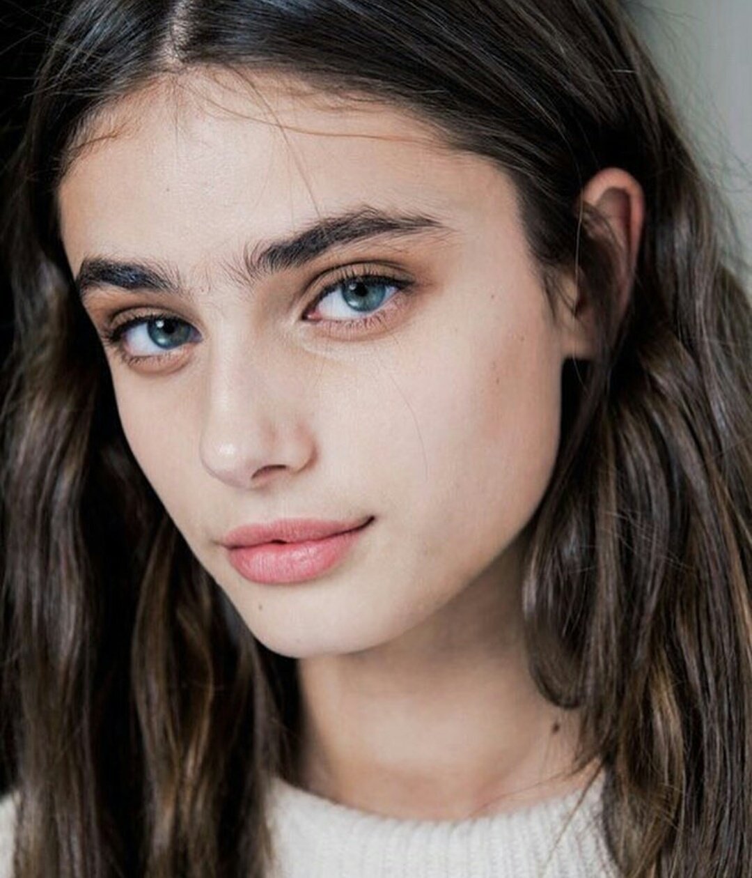 taylor hill closeup  