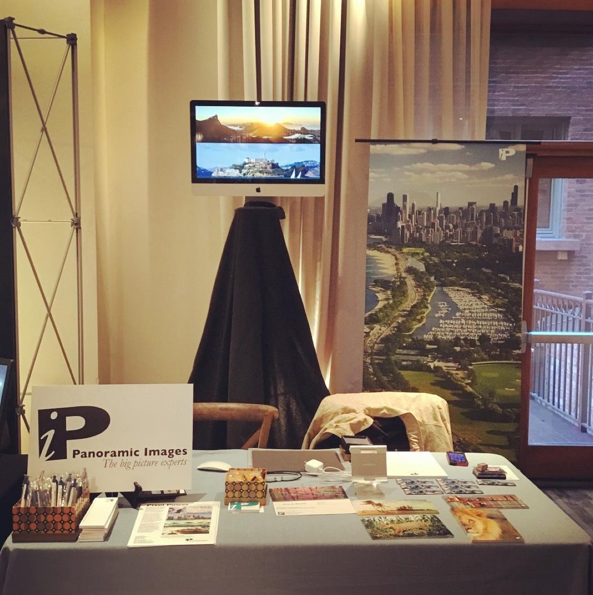 PanoramicImages's tweet photo. Representing #Panoramic At Visual Connections Visual Media Expo #Chicago 2016 @visualconnects #Photography https://t.co/Vrffj8IO9v
