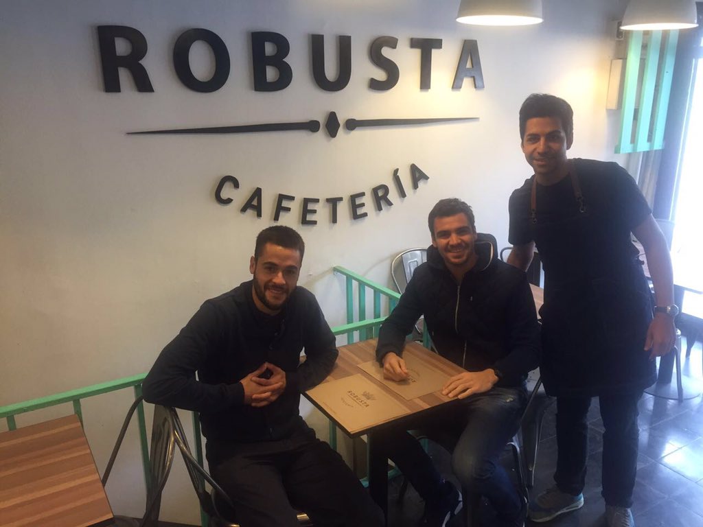 Hoy nos visita <a href="/Toselli23/">Cristopher Toselli</a> y Gonzalo Sepulveda a probar el mejor café de especialidad de Santiago!