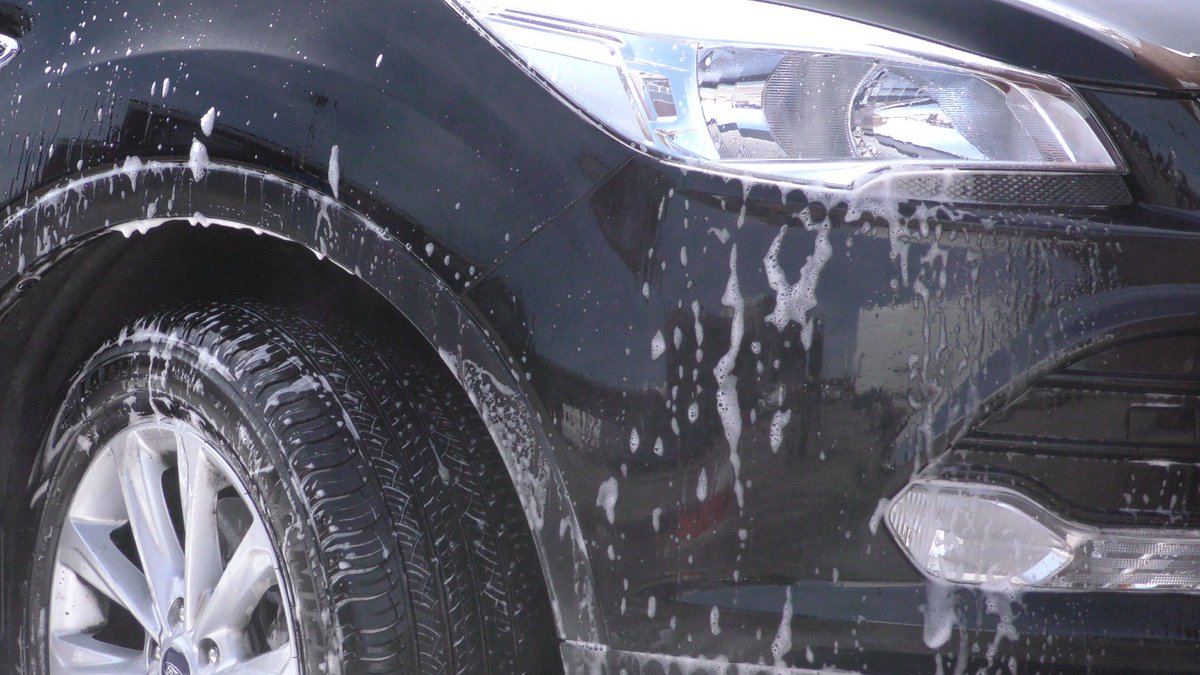 AndreBisson_'s tweet photo. #Chemical power @tradechemuk #cars #clean #foam #doeswhatitsaysonthetin @bush_trimmer @mmgmercedesbenz https://t.co/oC4gqPHHGg