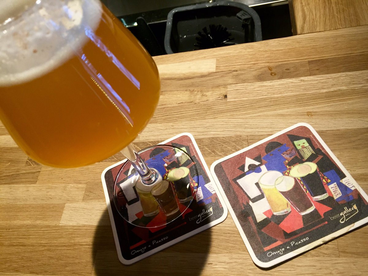 BrambiValentina's tweet photo. Stasera si inaugura!
#BeerGallery #Milano https://t.co/NjJKNKppss