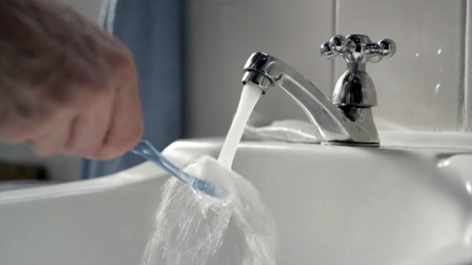 FWaterSys's tweet photo. #FluidFact
You use about 5 gallons of water if you leave the water running 
while brushing your teeth. 
#savewater https://t.co/llNRbOs7Ny