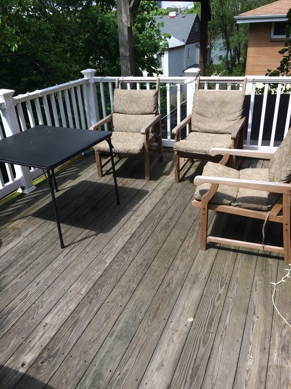 CarlsonAssocSoS's tweet photo. Dreaming of a beautiful house in Mount Washington to rent? 2 bed, 2 bath with deck, washer&amp;dryer and parking. $1500 https://t.co/zS8ZMh8QMY