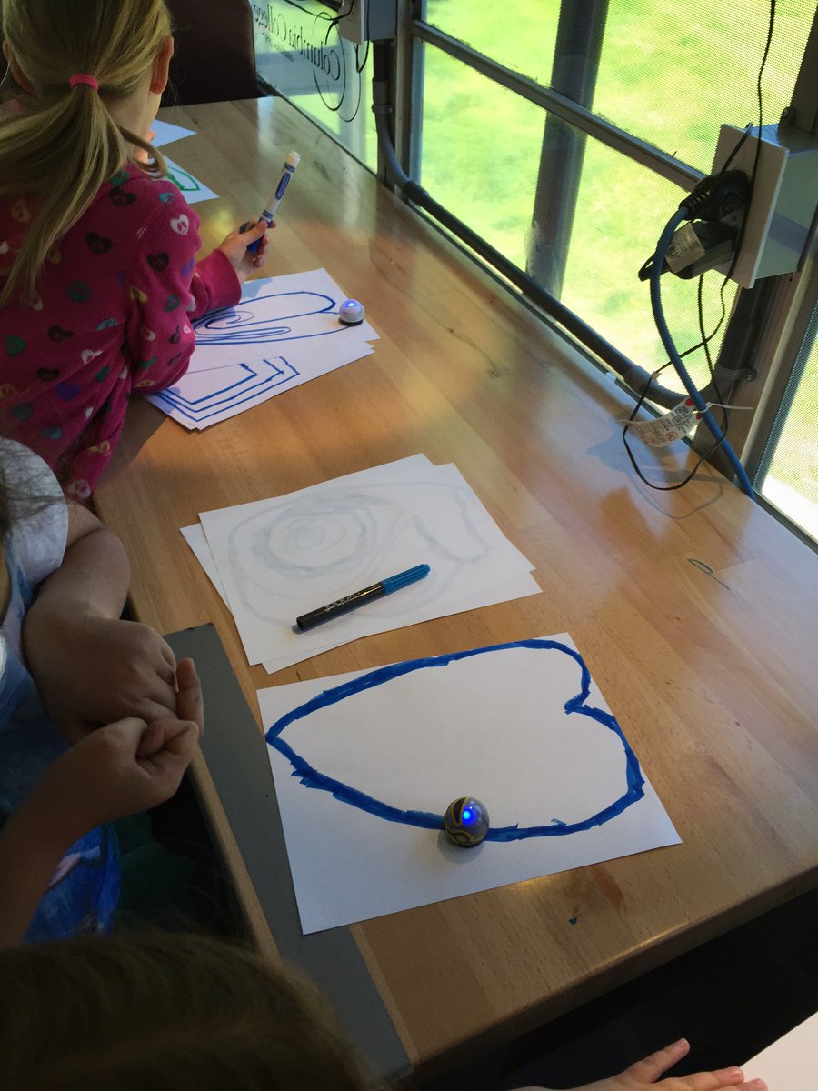 msreimler's tweet photo. #OzoBot fun! #STEAMBus #cpsbest https://t.co/yJBPXWLCS1