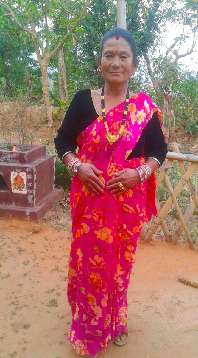 Mykaruna's tweet photo. Timro kakhma basera dhoko feri runu6 mummy😭😭 https://t.co/YHn63Uw1zk