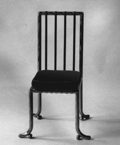 AaronBarrNYC's tweet photo. info@originalworksstudio.com  #customchair  #nycinteriors #interiordesigners #arch #homedesign #furnituredesign https://t.co/nJxT8d35uA