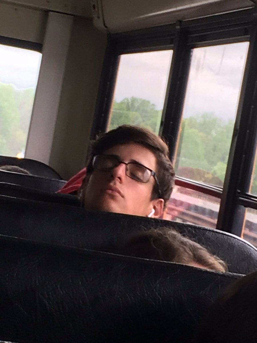 Dum_Gambeeno's tweet photo. Rly tired after a long day at a feeld trip. Wear nort face when I pass da fuq out. Wares glasses when i's r closed. https://t.co/HjJD9KXz5W