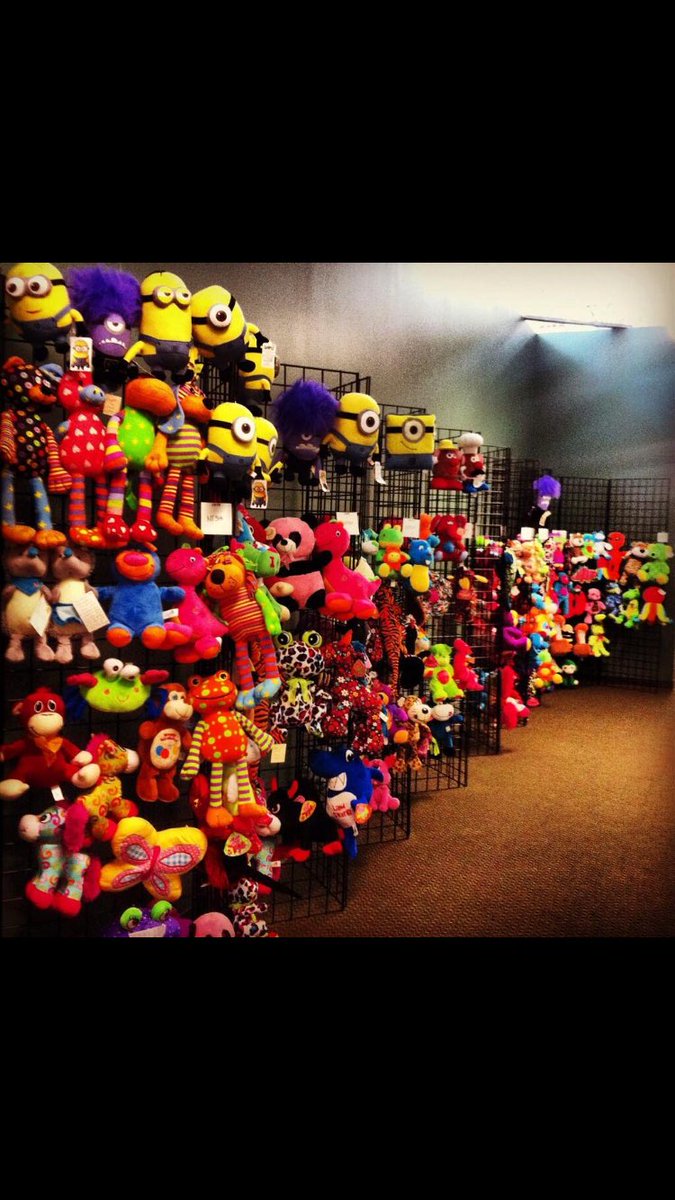 NENSugarloaf's tweet image. We are getting closer to our giveaway! #500followergiveaway #newplush #sugarloaftoys #cincodemayo #fun #giveaway