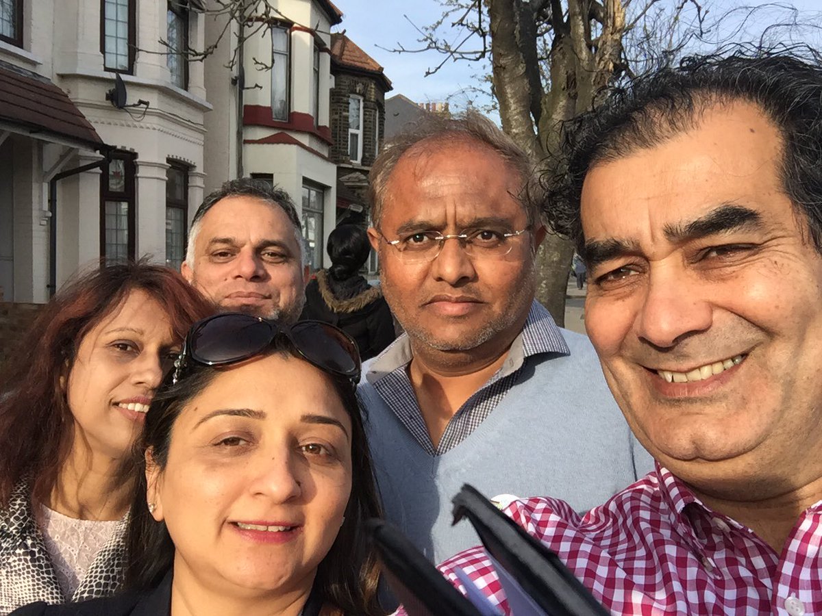 Lovely group of volunteers now back at campaign office for a 10 min rest! #EastHamLabour @doctormiq @pushpamakwana