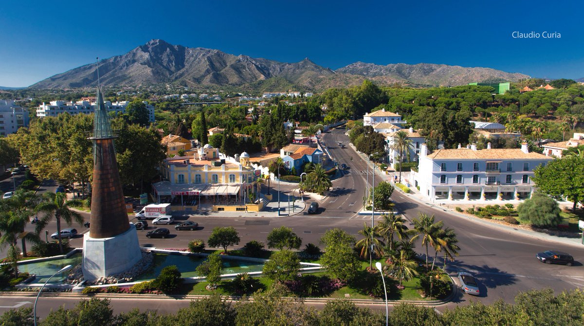 ClaudioCuria's tweet photo. #Marbella #MarbellaEsUnica #PlazaMoseñorRodrigoBocanegra #Andalucia https://t.co/e8T0CfI2Bc