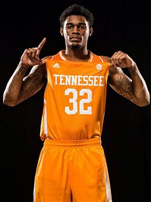 tmpbasketball's tweet photo. TMP Alumni DβMontre Edwards played college ball at Tennessee & pro ball with Reading Rockets in the UK #tmpproud https://t.co/ASbqbvY3Lv