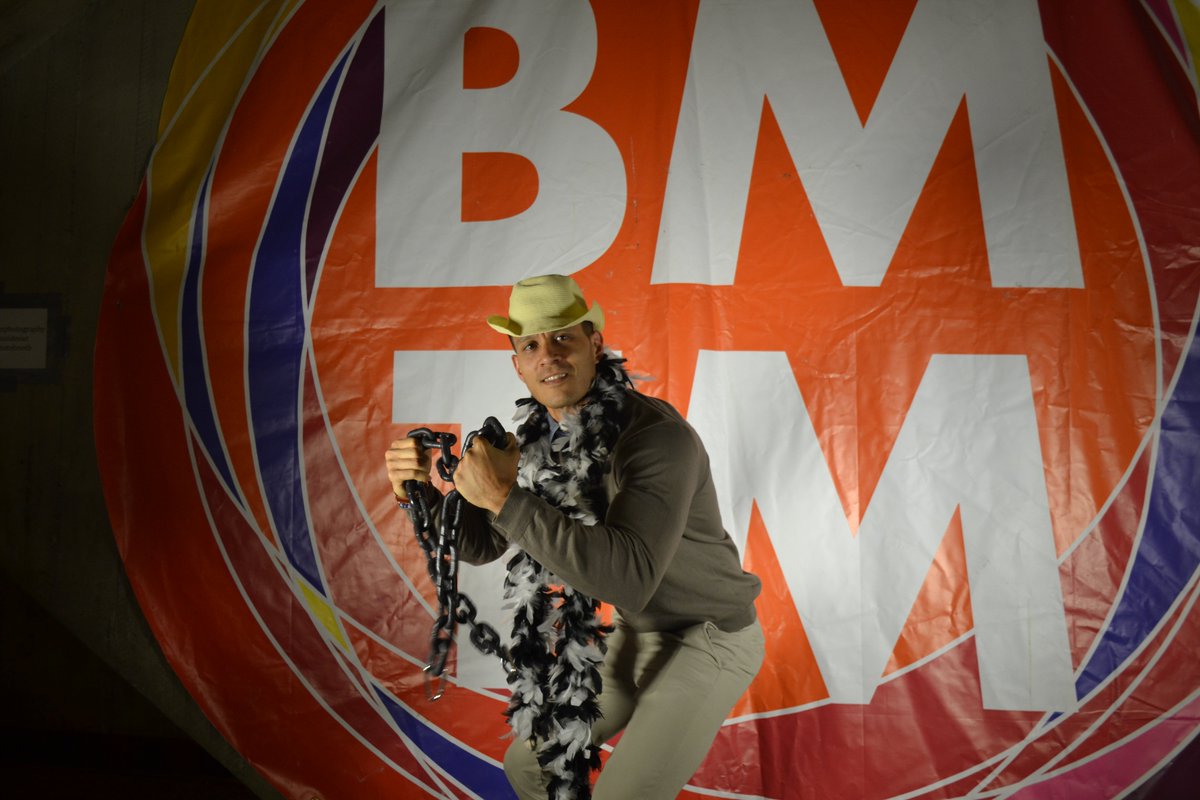 bmtmphotography's tweet photo. #InsideOut #photobooth https://t.co/w5cMwCe1So