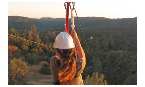 Choosamazing's tweet image. Fall through the air on our #adrenaline pumping #zip line and bungee jumping #experiences! buff.ly/21zCR69