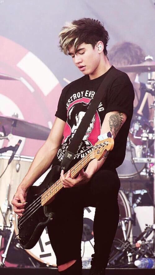 Calum Hood