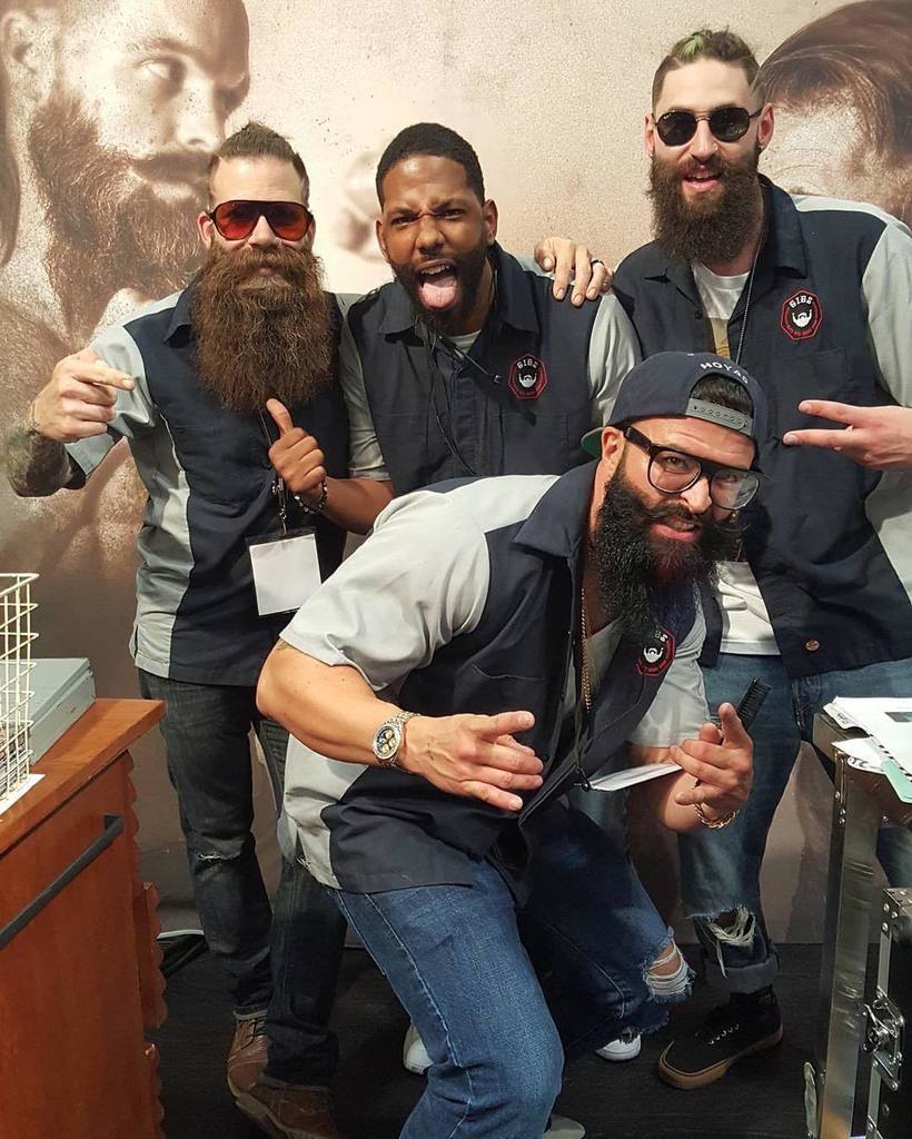GIBSGrooming's tweet photo. This is #TeamGibs. #LiveFreeLookGood https://t.co/Ca9LEthWDy https://t.co/CdsiWDdwdj