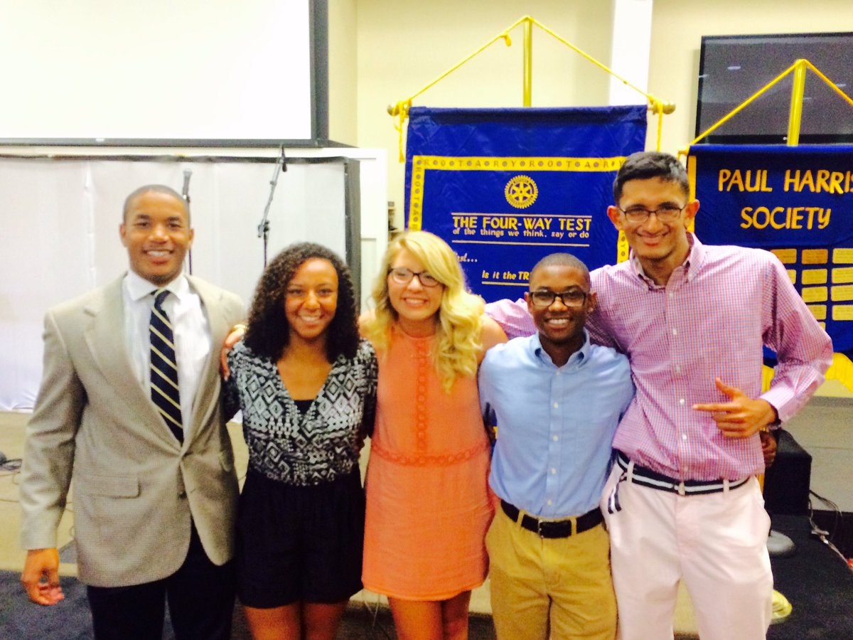 JTemoney's tweet photo. Congratulations SV Rotary Scholarship Recipients! Thank you SV Rotary. @RotarySV @RichlandTwo @WLTX @wis10 @thestate https://t.co/88QoQ4UHS1