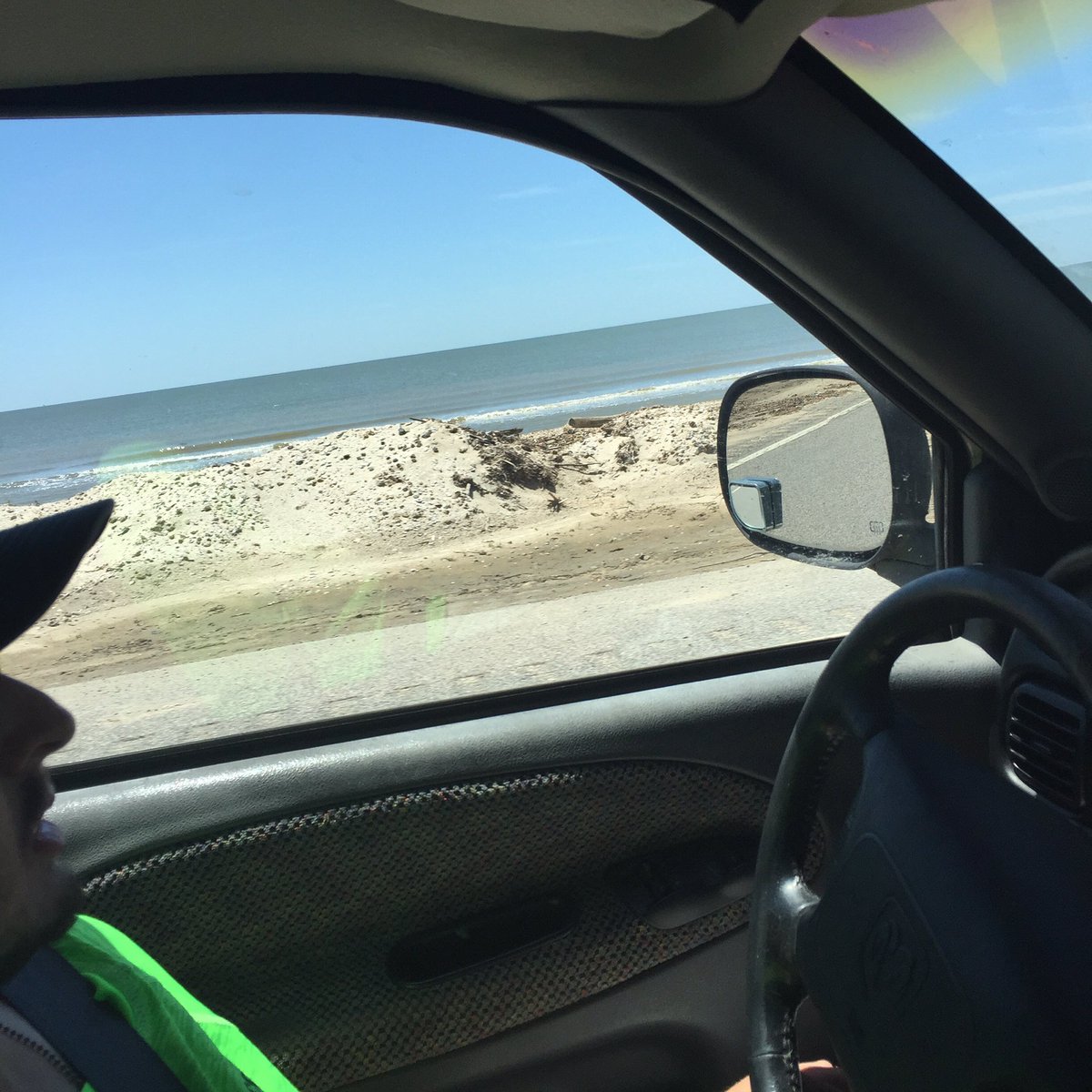 Get_Fishy's tweet photo. Water is nice today come book your trip today! #getfishy  #9034773515 #booktoday #garminmarine #yamahapower #costa https://t.co/tAuUyk49ZW