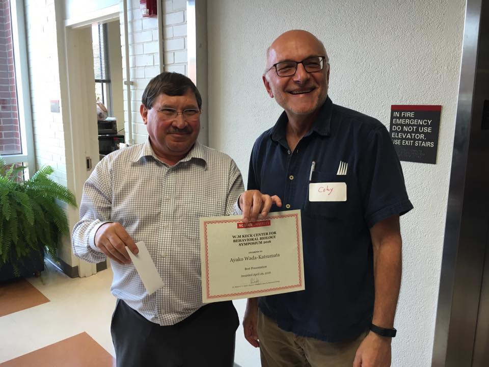 WMKeckCenter's tweet photo. Congrats to Ayako Wada-Katsumata for being awarded Best Presentation! Dr. Coby Schal accepted the award for her. https://t.co/AGMOqROebm