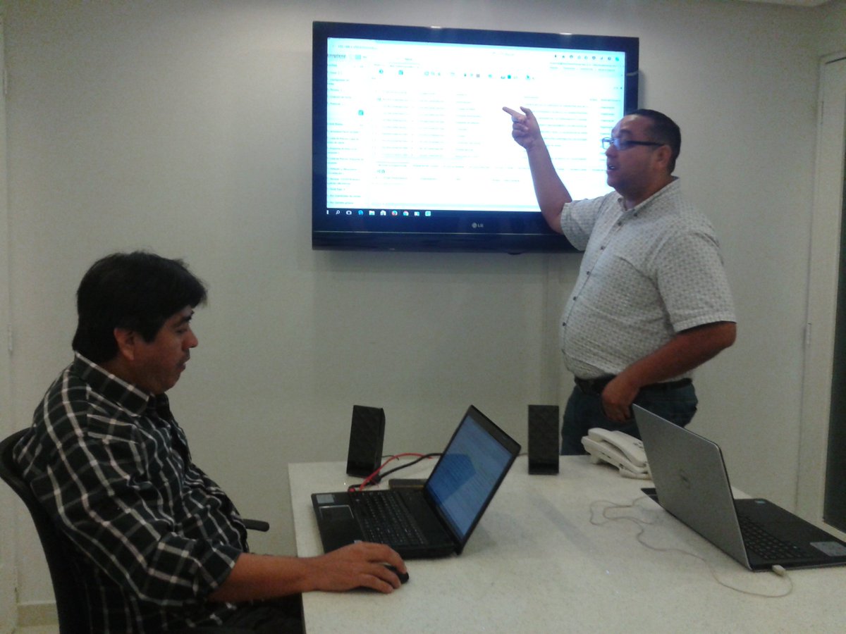 Imsoft's tweet photo. @rookielector y @SoloFranciscoQ Líderes de Proyecto de Implantación iDempiere ERP #iDempiere #ERP #opensource https://t.co/QvMpeHpwJf
