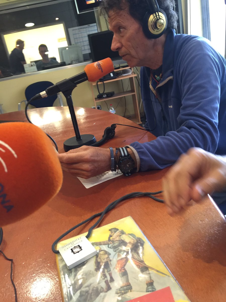 PontdeMahoma's tweet photo. Moments del programa d'aquest dijous! Els hem compartit als estudis de @tarragonaradio https://t.co/5FHXZckoid