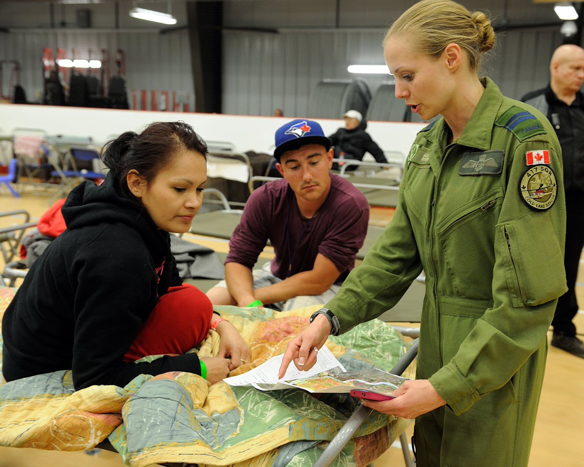 CanadianForces's tweet photo. The CAF have deployed to the area of Fort McMurray to support @Safety_Canada &amp; Alberta. #ymmfire #FortMacFire https://t.co/qEXIya9Lcx