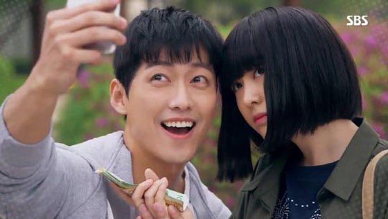 dramabeans's tweet photo. Namgoong Min, Minah are all smiles for Beautiful Gong-shim ==> https://t.co/20jfYZVBtG @dramabeans https://t.co/yvnhGLZMkJ