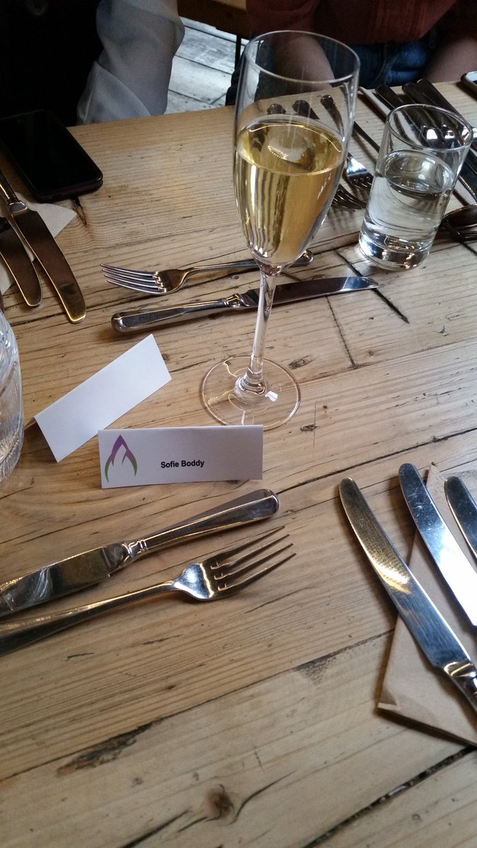 sofieboddy's tweet image. Enjoying a beautiful ice cold glass of @castlebrookwine #AsparaFeast @BritAsparagus