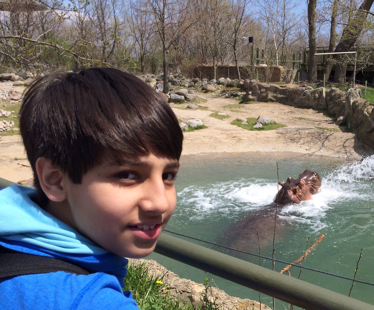 ShelleyGopal's tweet photo. Learning about biodiversity and adaptations #torontozoo #yorkscience https://t.co/Io1BZ0SIwk