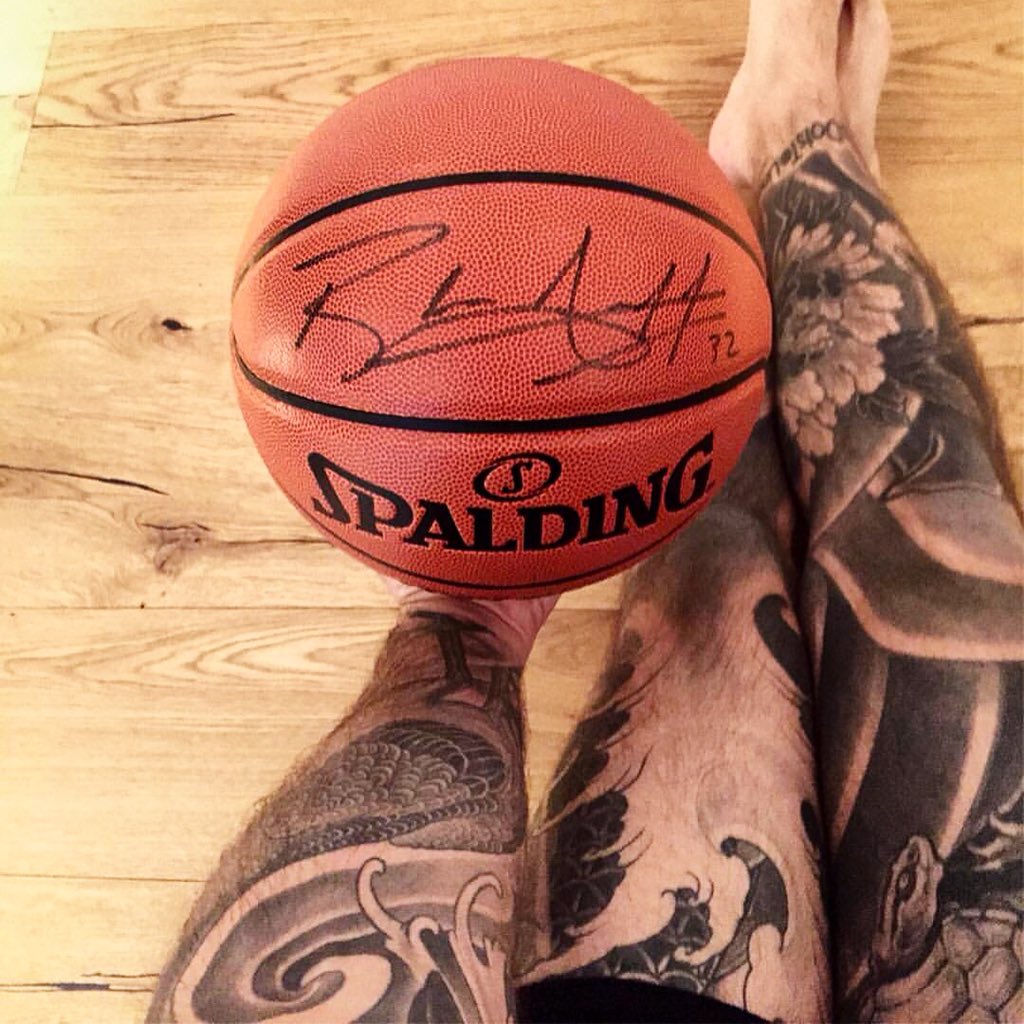 توییتر \ World Tattoo Gallery در توییتر: «#inked #worldtattoogallery  #inkedone #basketball #basket #spalding #ball #tattoo #tattoolife  #tattoomag #tattoos /i5C7XLZ3ex»