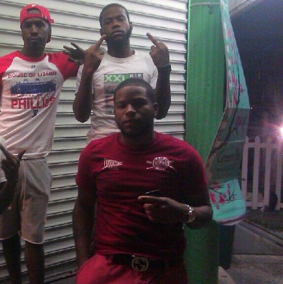 Rowdy52_'s tweet photo. Happy G-DAY To LC We Miss You Bro #RIPLC #RIPTIM-GOTTI #FREEGUCC 5๏ธโฃ2๏ธโฃ3๏ธโฃ GVNGSHIT https://t.co/w83CF29gMx