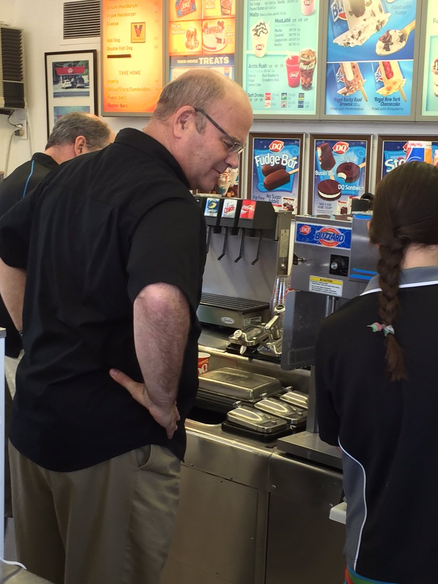 lookitup1514's tweet photo. #BuildingaCommunityofReaders takes everyone!  The local DQ, principal, etc. @KocandaT @WashburneD36 @mssummerville https://t.co/GJ8dHMpnc9