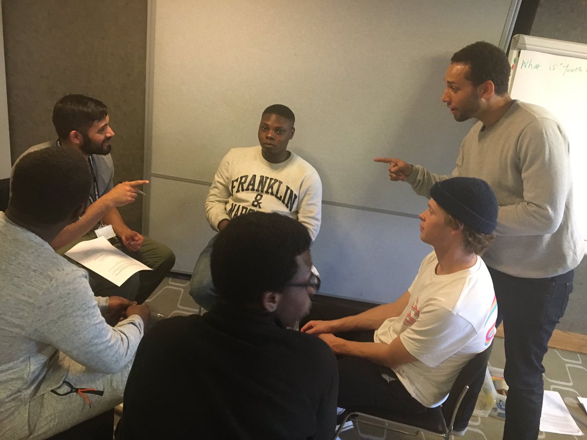 SE1_Utd's tweet photo. Traditional Thursday's with the Leadership crew.        #EachOneTeachOne https://t.co/wVsGygRAxi