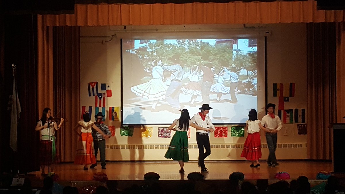 RobertHealyElem's tweet photo. Healy Hispanic Fest Celebration https://t.co/oa8UT68cHj