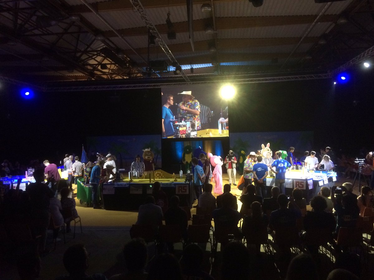 EGabECM's tweet photo. La compétition a commencé ! #cdr2016 #CDRECM https://t.co/rsqOwgxpGm