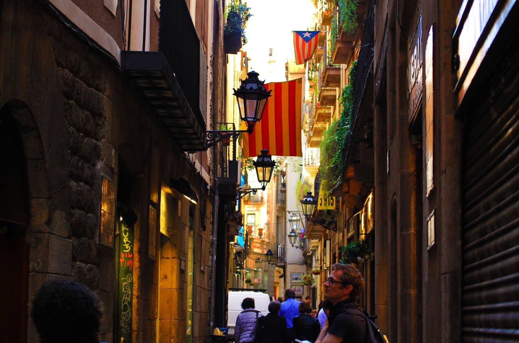 Visit #Barcelona you must walk through its streets