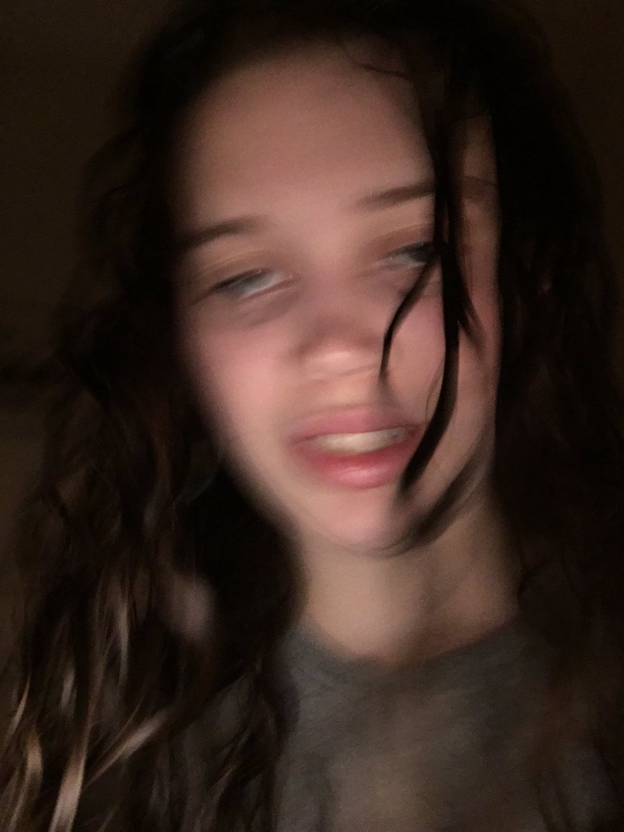 BarretMabel's tweet photo. when your life is falling apart but at least you don't have to take Euro tomorrow #suckit #worldftw #imsorryatwell https://t.co/IqT8PpFaO0