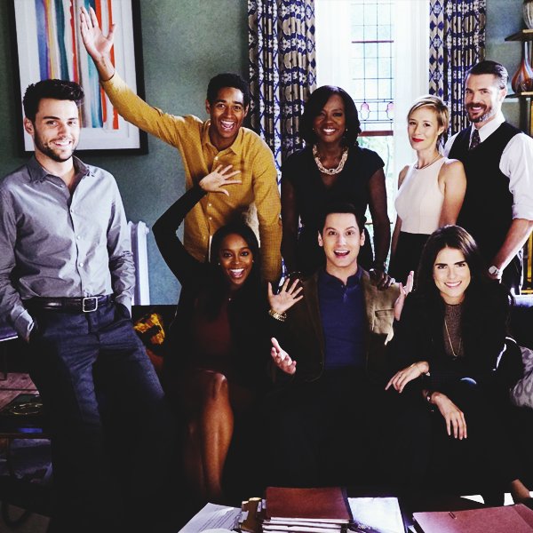 KarlaSouza7's tweet photo. Extraño a mis compañeros de reparto impresionante! Nadie más emocionado por la temporada 3 de #HTGAWM? #TBT https://t.co/TTjV1tHPqQ