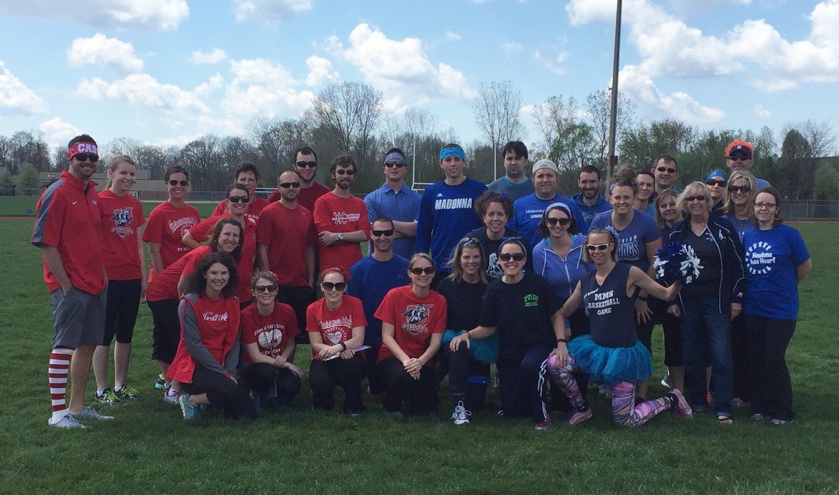 mrsjonestims's tweet photo. @CentennialMS @MillenniumMS Great competitors.  Great game.  Great cause.  #9milepride https://t.co/E8z3iuZZXq
