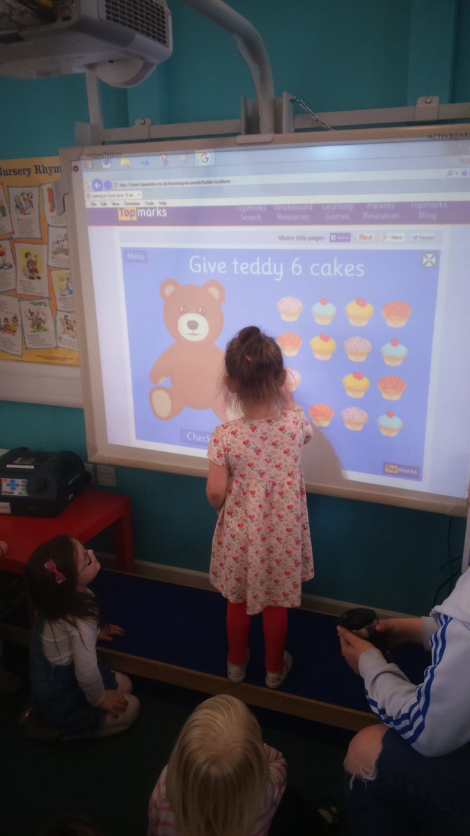WeePansNursery's tweet photo. We practised our counting today on the whiteboard, feeding the teddy cakes. https://t.co/JrjJU2O2zF