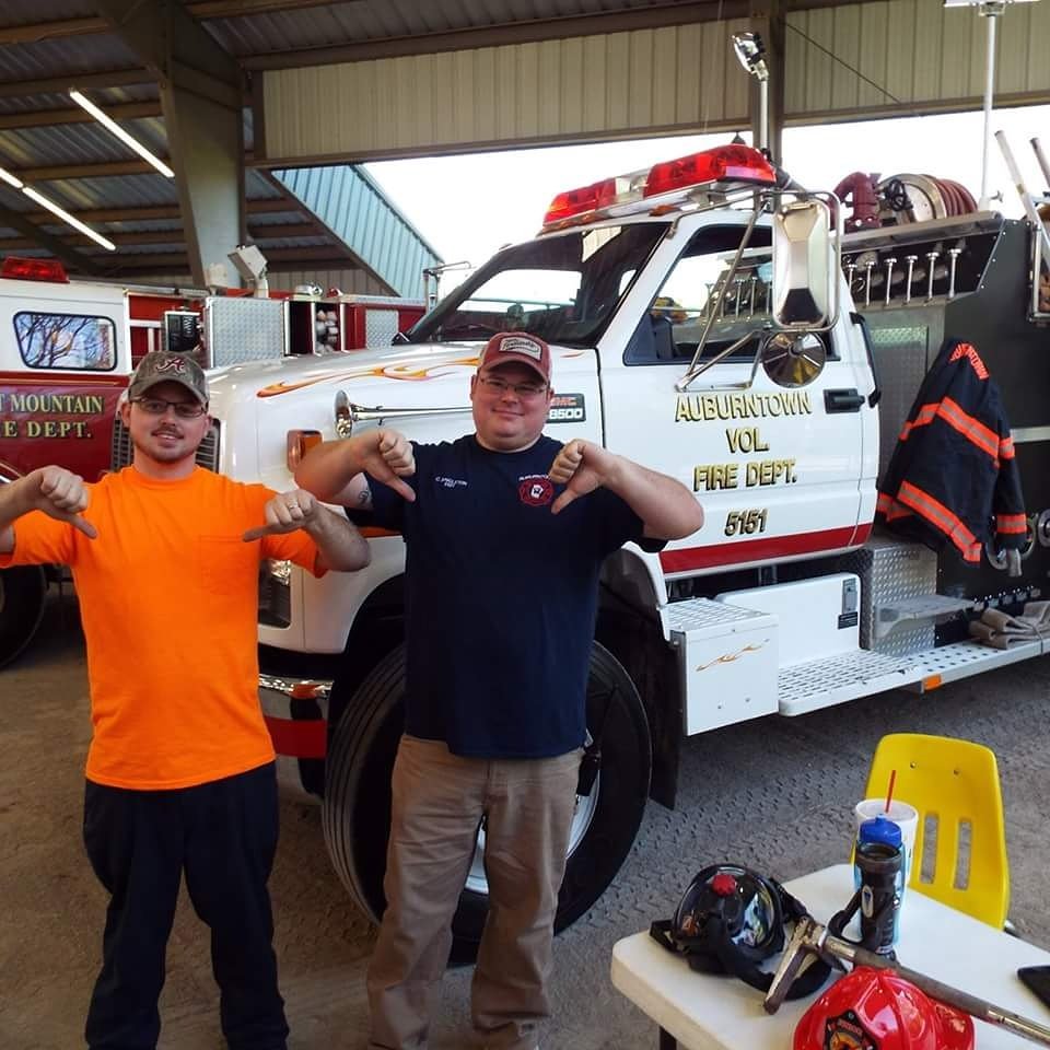 AVFD5151's tweet image. #AVFD #51 Thumbs down to distracted driving in TN