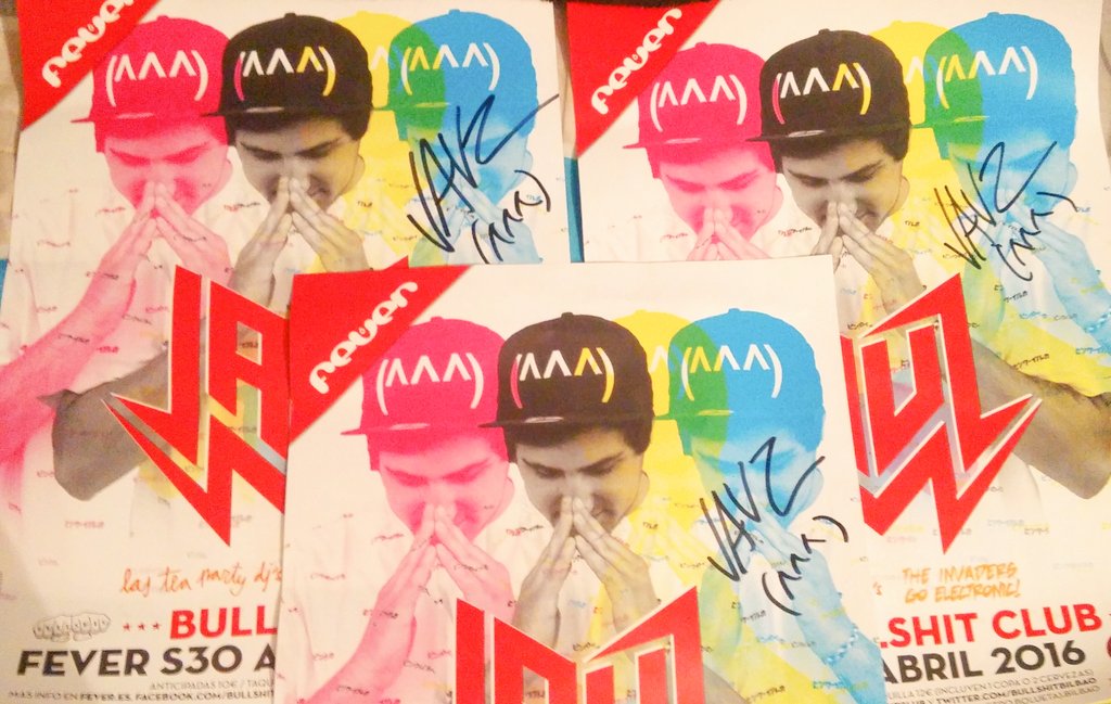 Lizzie_Delucci's tweet photo. 🔥SORTEO 3 CARTELES DE JAUZ FIRMADOS (^^^)🔥

RT para participar 💪 https://t.co/TrzrNErYxW