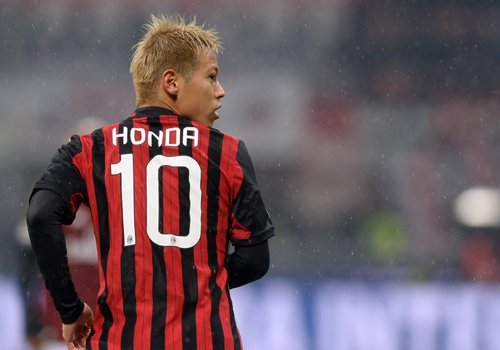 تويتر Honoka87x على تويتر サッカー 本田に危機 エースナンバーを渡さざるおえない状況に T Co Vjkyhi5alj T Co 3qi5sbibre